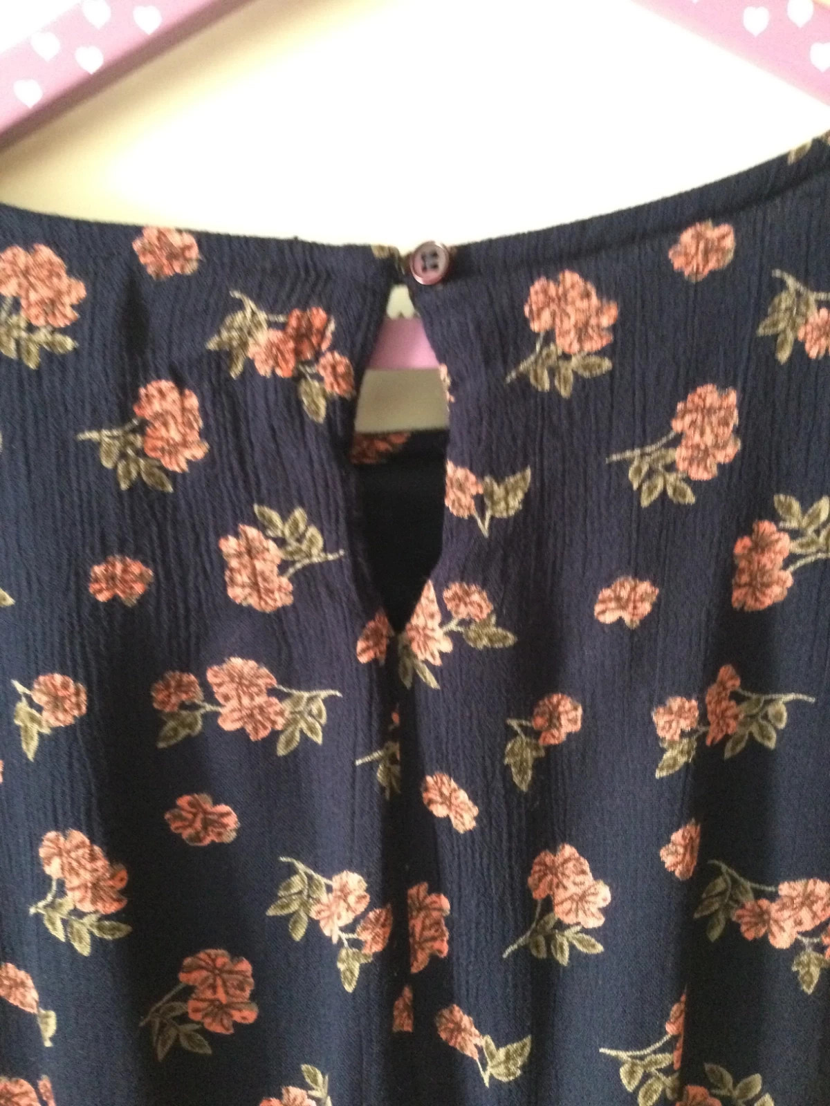 Bonito vestido estampado floral🌺 – TEX – taille S / 36 / 8 4