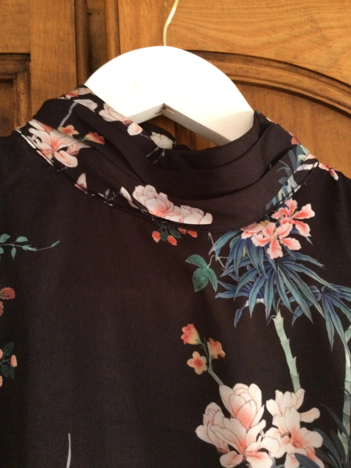 Elegante top negro cuello halter 💖 – Fórmula Joven – taille M / 38 / 10 3