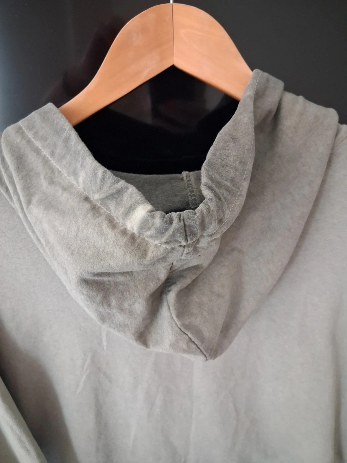 Sweat kaki capuche – Styled In Italy – taille Taille unique 2