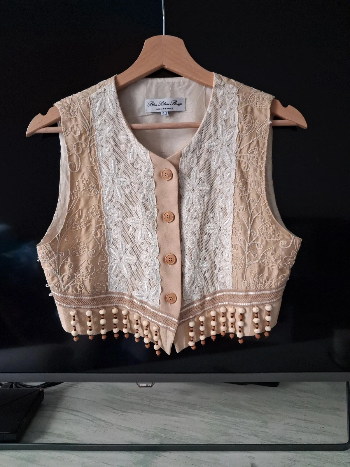 Boléro gilet broderie dentelle