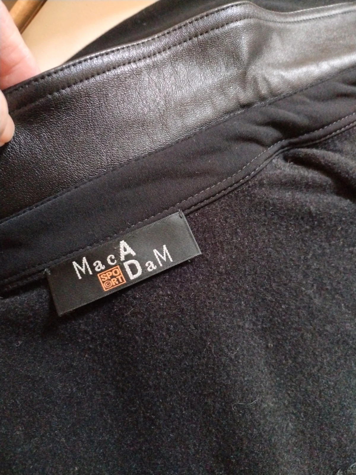 Chemise sur chemise noire – Marithé + François Girbaud – taille S / 36 / 8 5