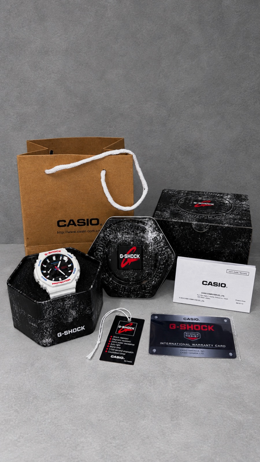 Casio G-SHOCK blanco y negro | Detalles azul y rojo – Casio – taille Taille unique 2