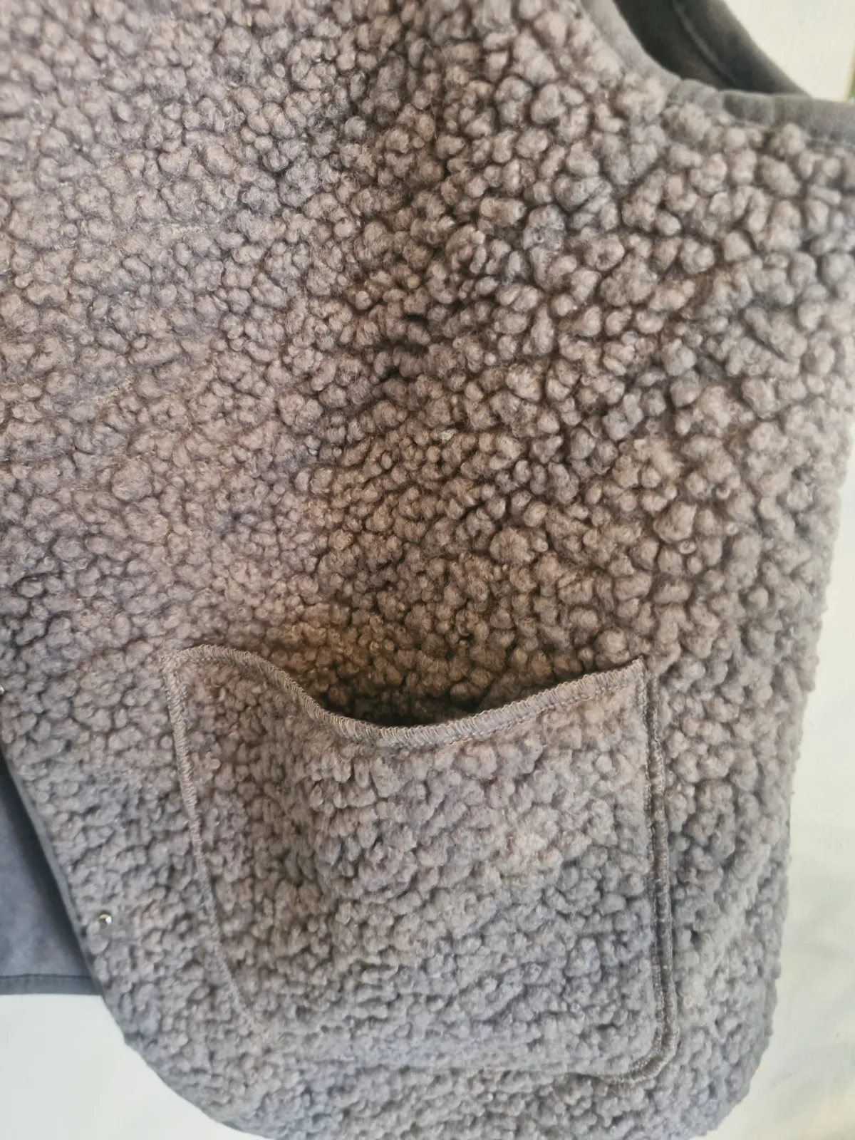 Veste sans manches  – Sans marque – taille Taille unique 4