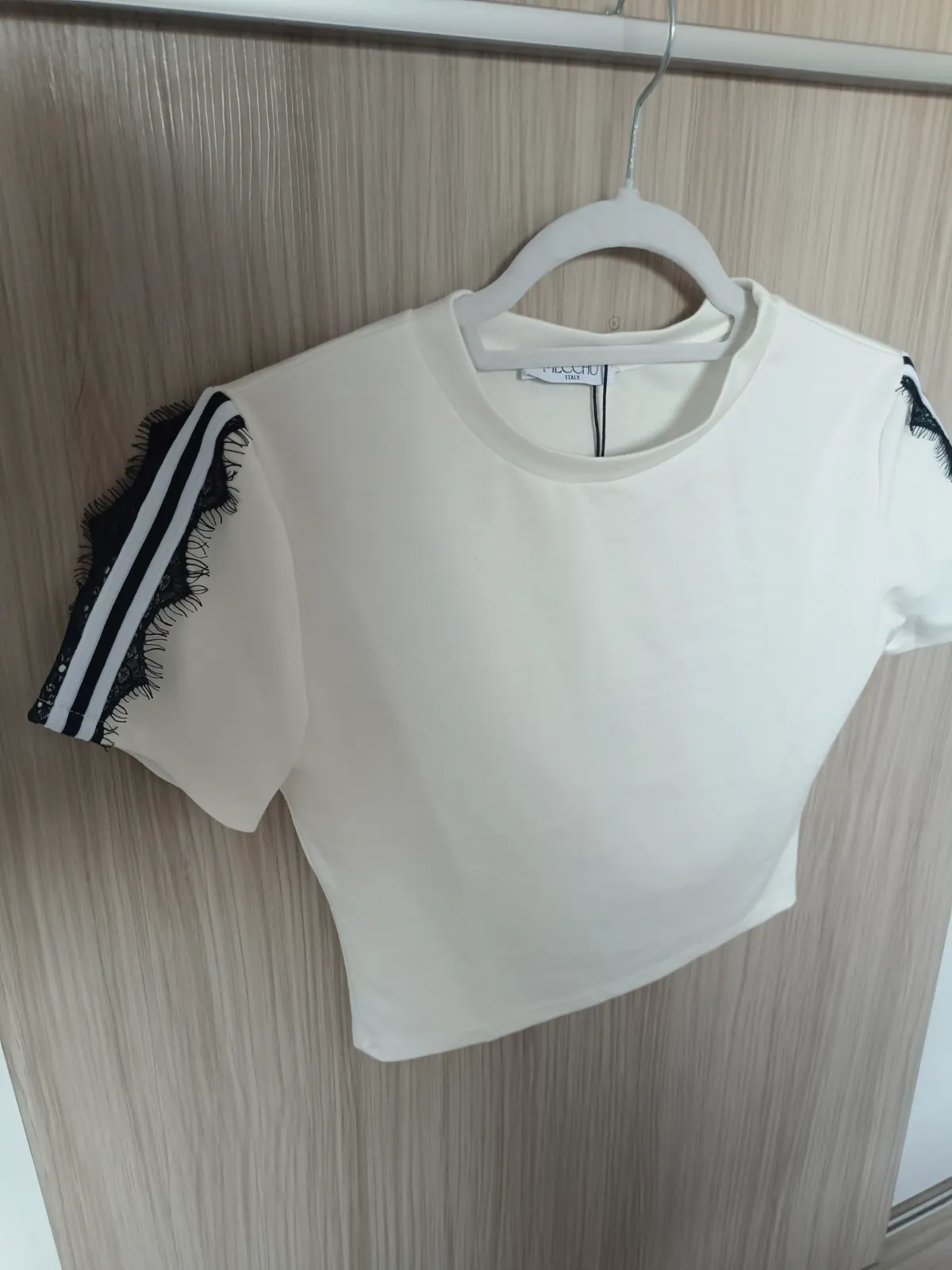 Top crop blanco Mecchù con encaje – Mecchù – taille Taille unique 2