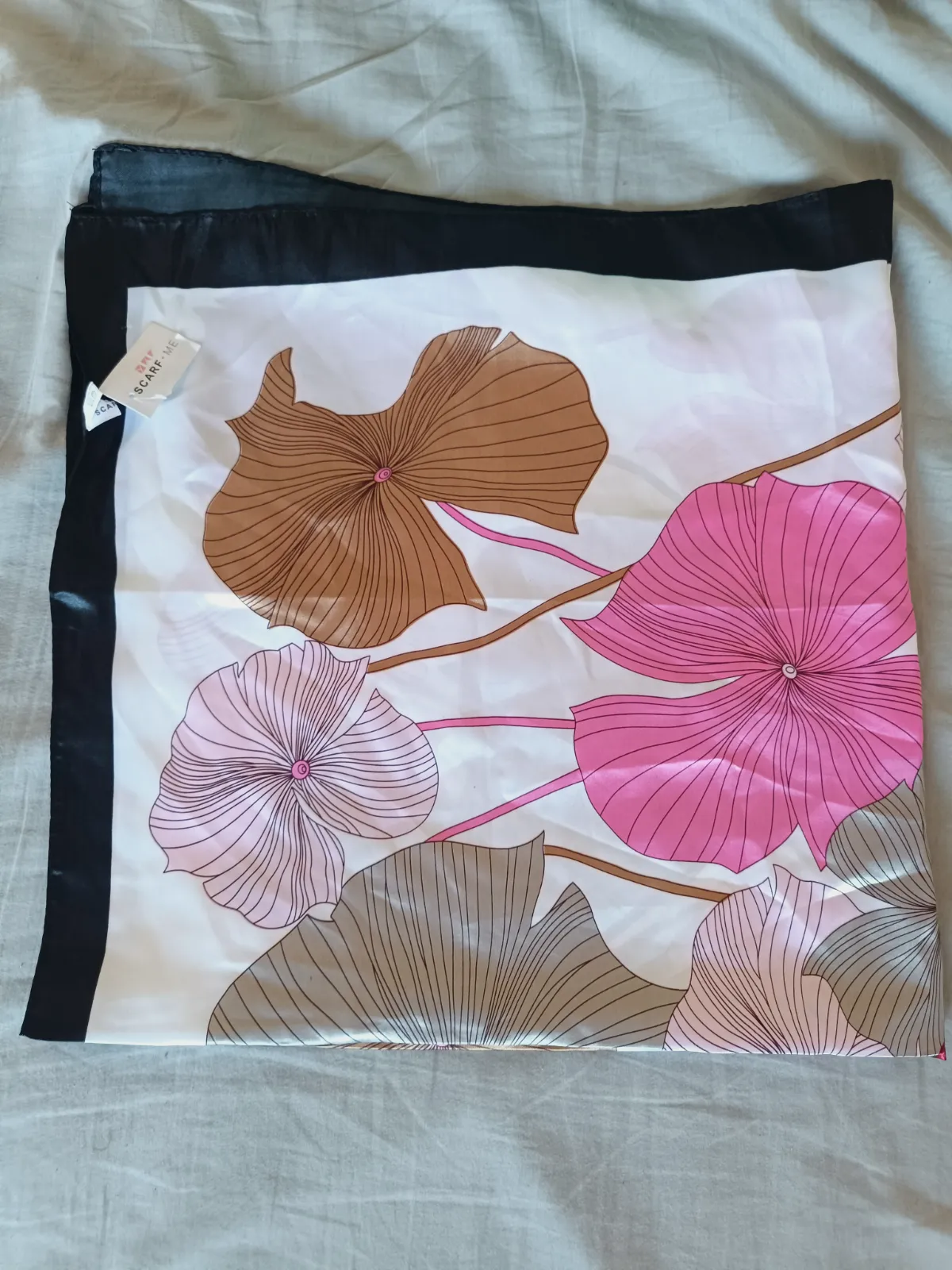 Pañuelo Scarf Me de seda estampado floral – Scarf Me – taille L 2