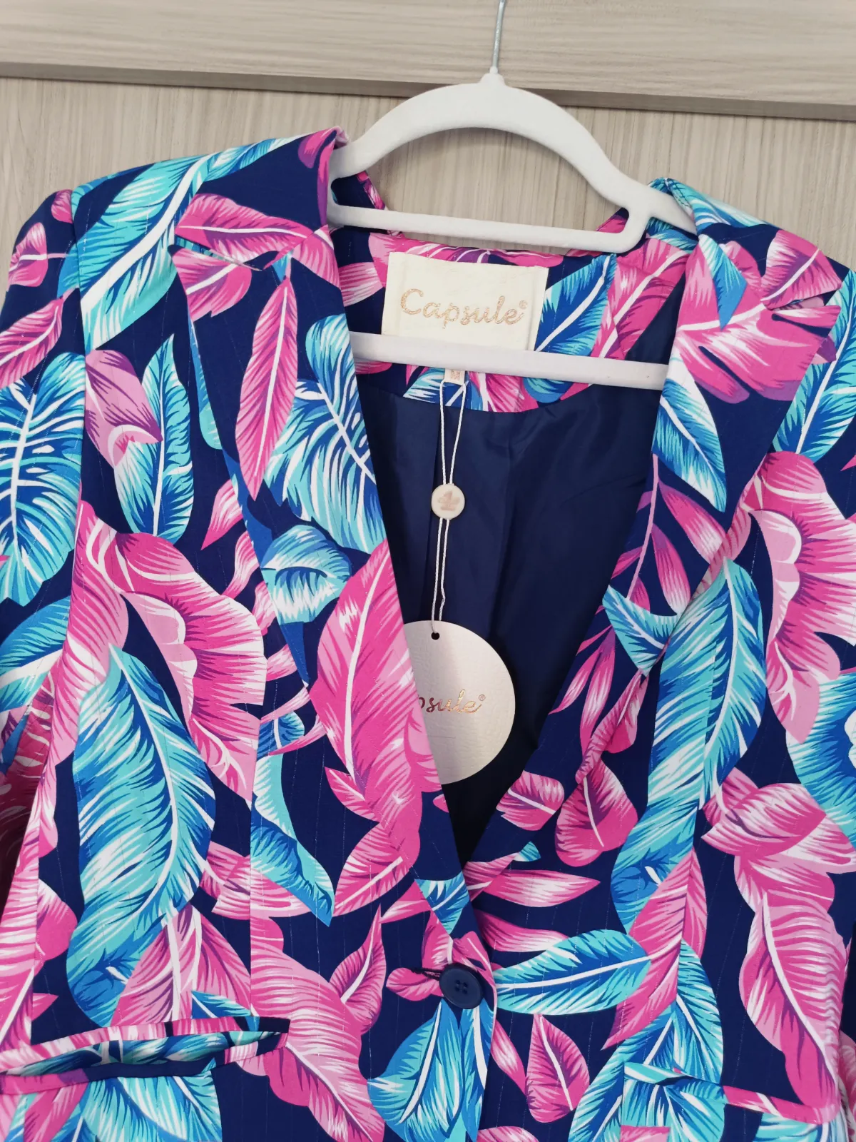 Blazer Capsule estampado tropical azul y rosa – Capsule – taille M 3
