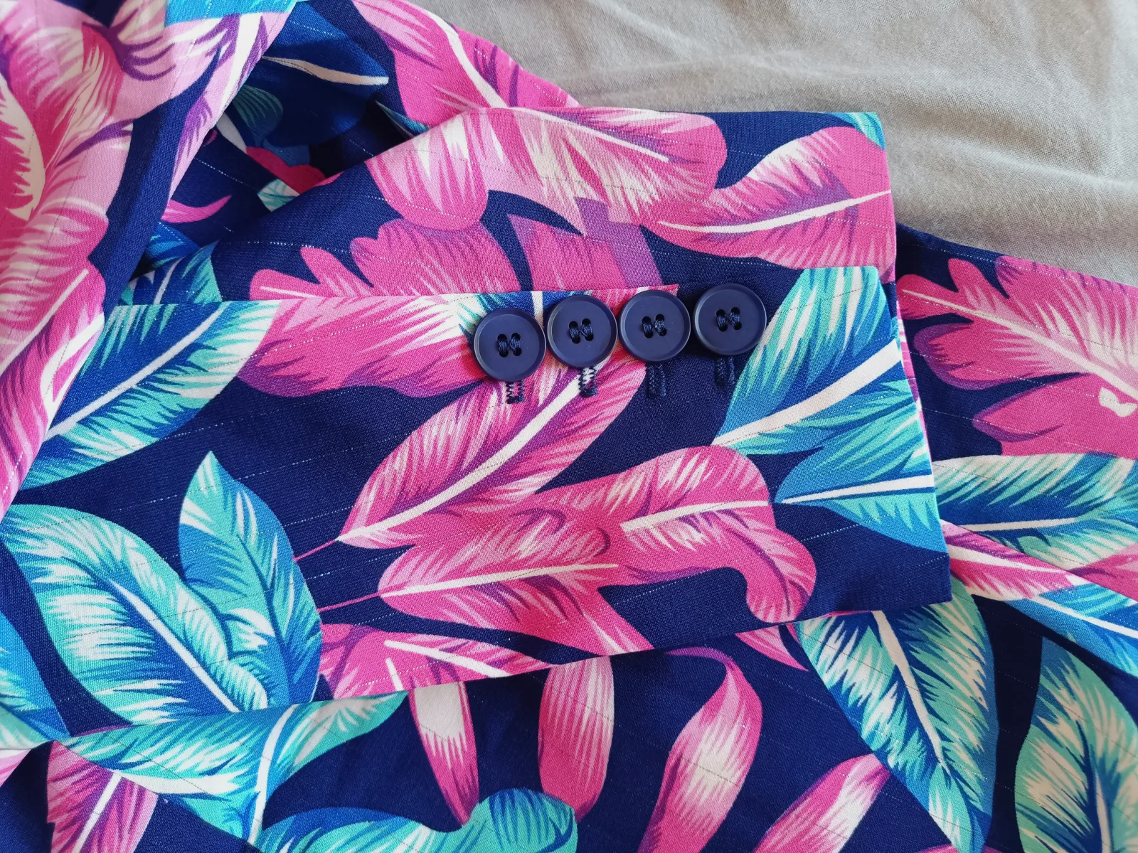 Blazer Capsule estampado tropical azul y rosa – Capsule – taille M 7