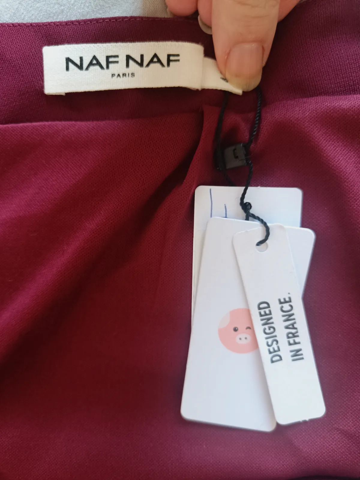 Falda corta granate con detalle fruncido Naf Naf – Naf Naf – taille XL 5