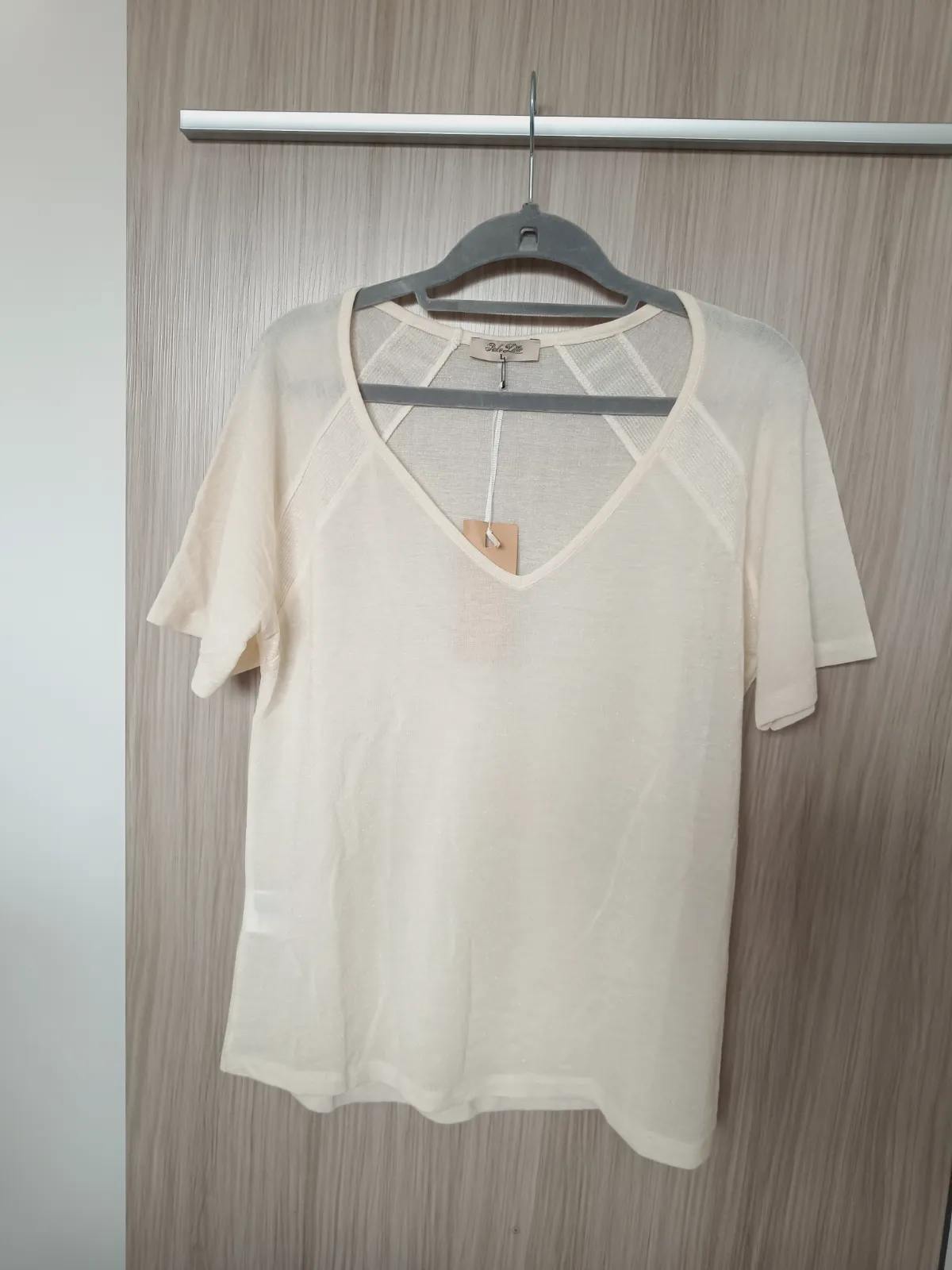 Camiseta fina beige de manga corta con escote en V Polo Zitto – Polo Zitto – taille L 2