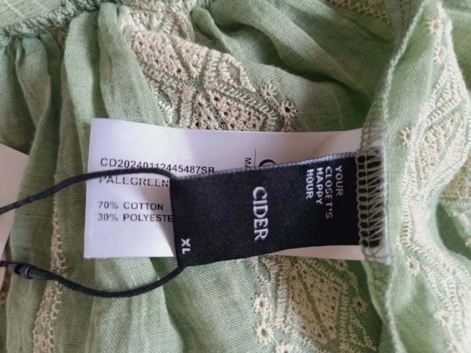 Blusa verde con volantes y bordados – Cider – taille XL 7