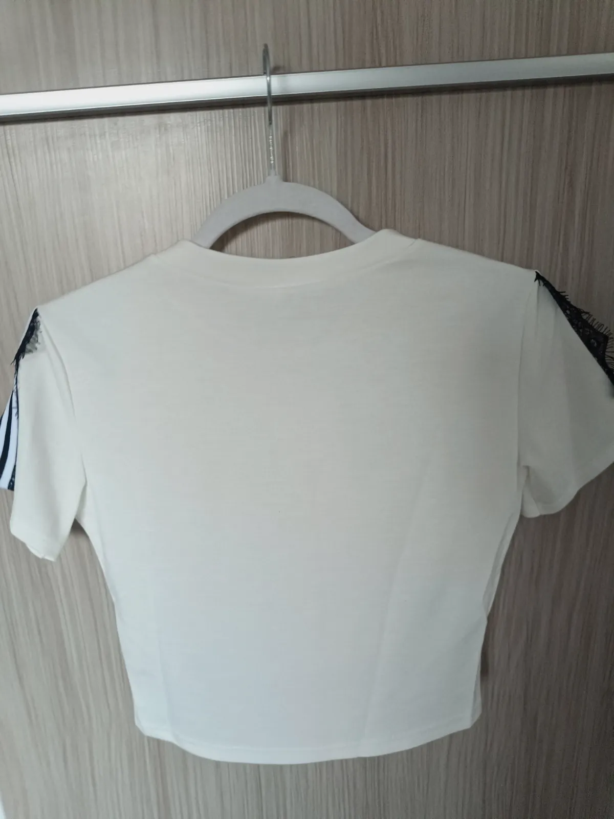 Top crop blanco Mecchù con encaje – Mecchù – taille Taille unique 3