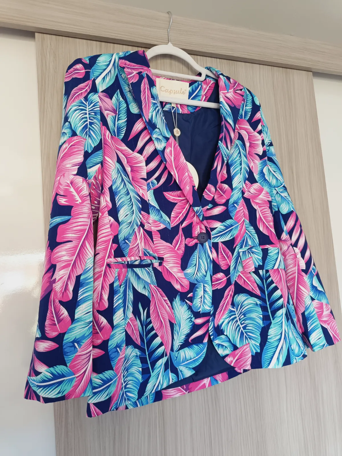 Blazer Capsule estampado tropical azul y rosa – Capsule – taille M 6