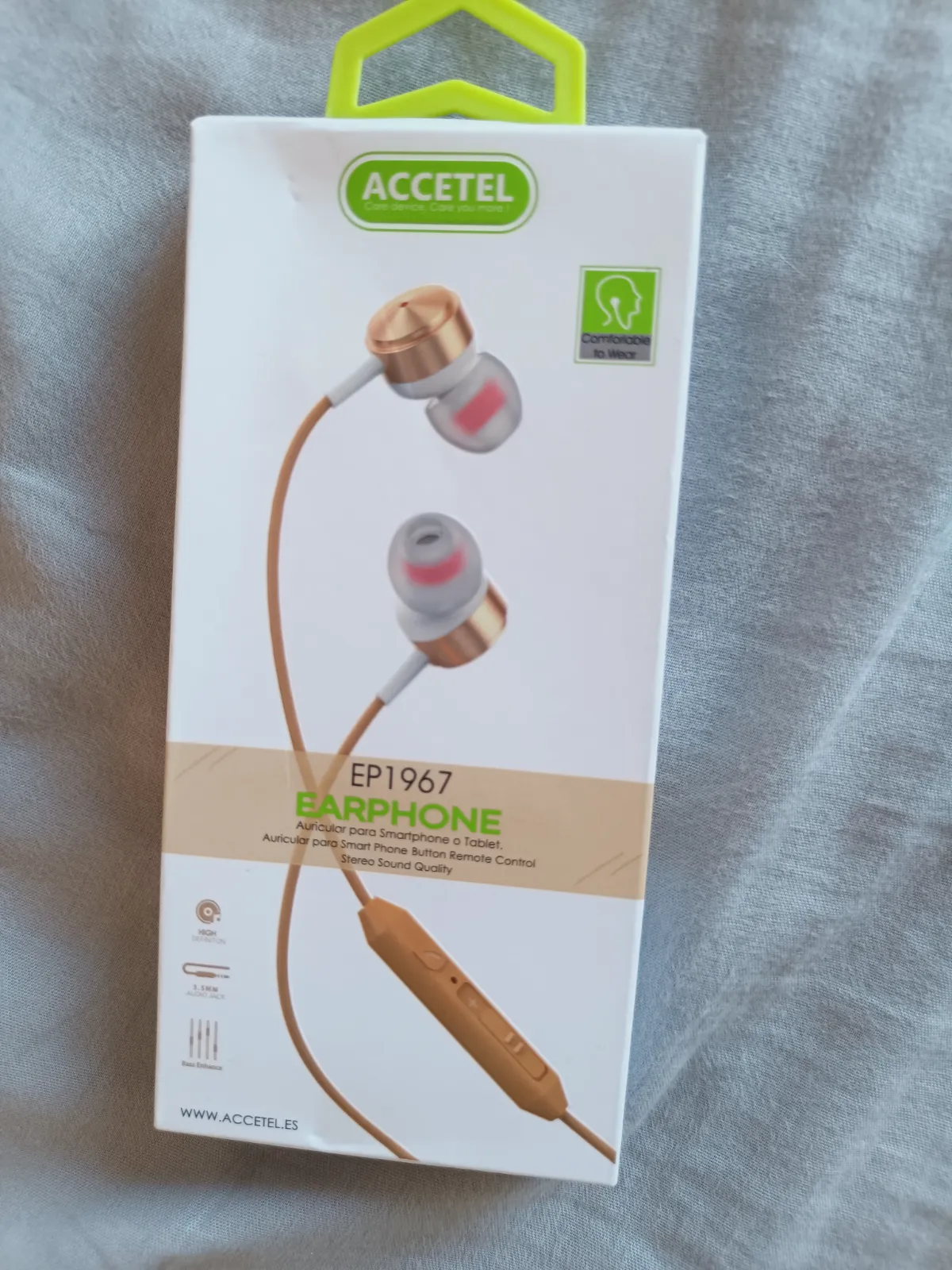 Auriculares intrauditivos Accetel EP1967 dorados con cable – Accetel 2