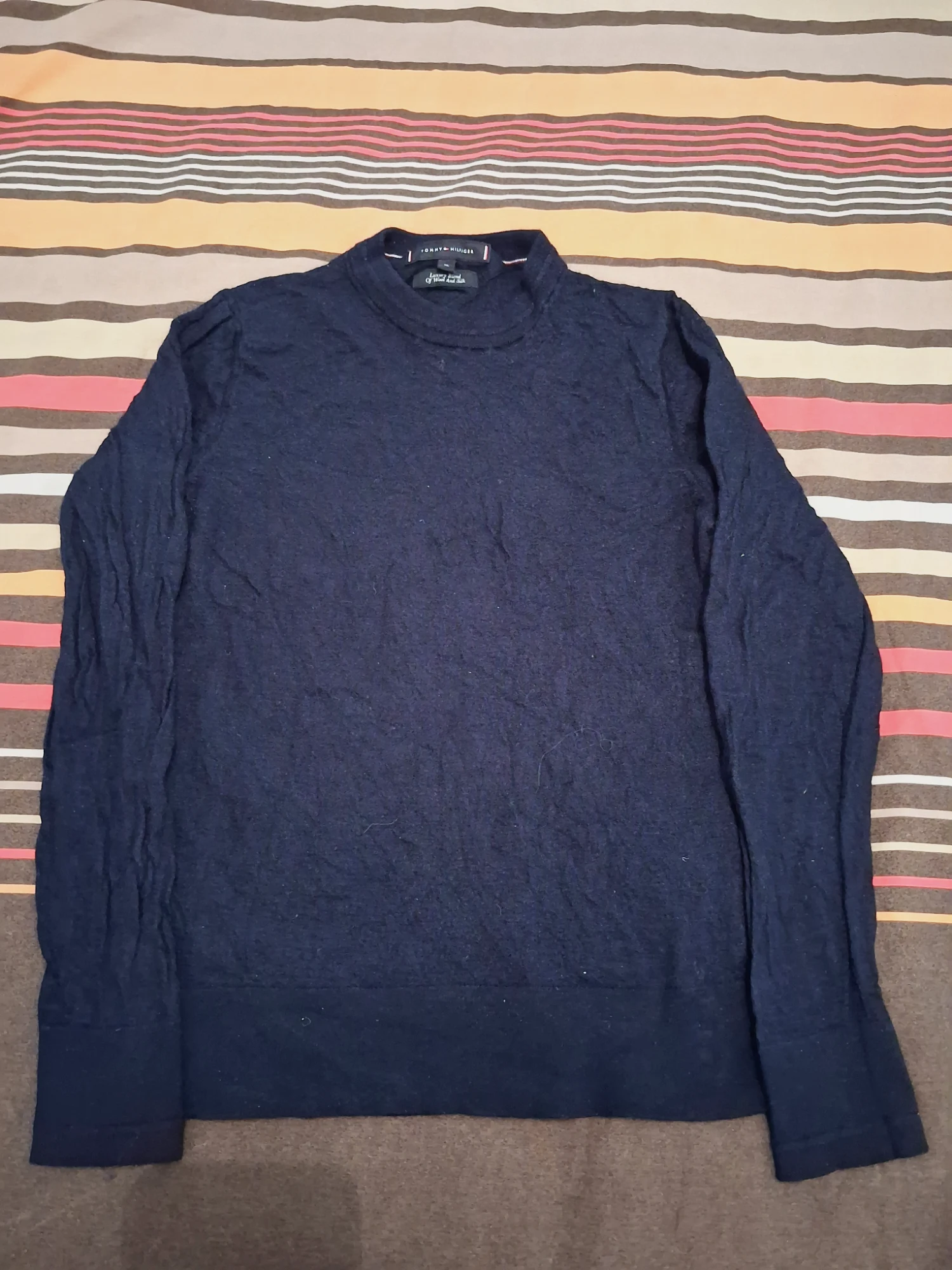 Pull Tommy Hilfiger bleu marine laine et soie – Tommy Hilfiger – taille XL