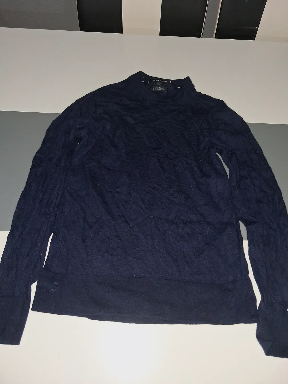 Pull Tommy Hilfiger en laine et soie bleu marine – Tommy Hilfiger – taille XL 2