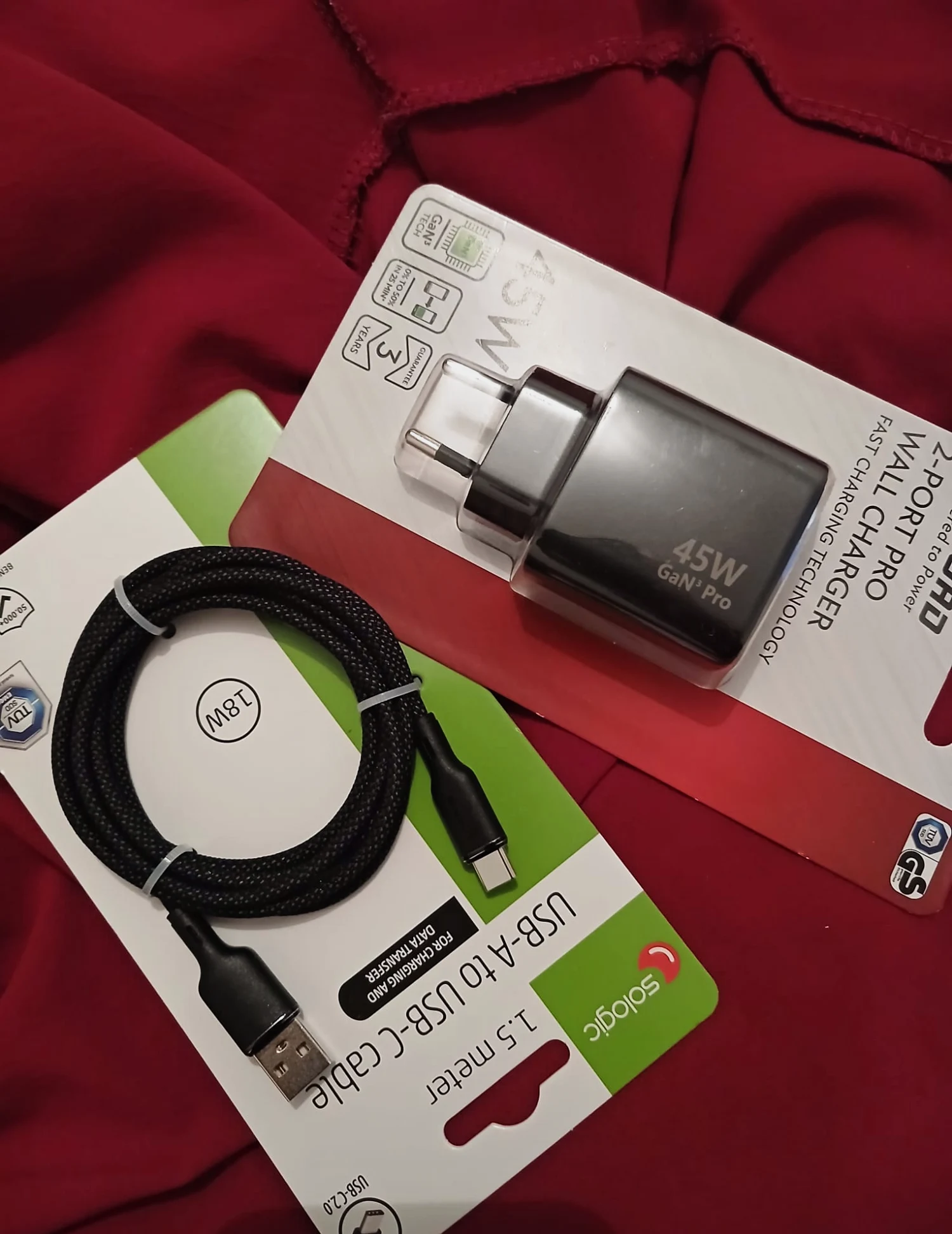 Chargeur rapide 45W et câbles de charge Sologic