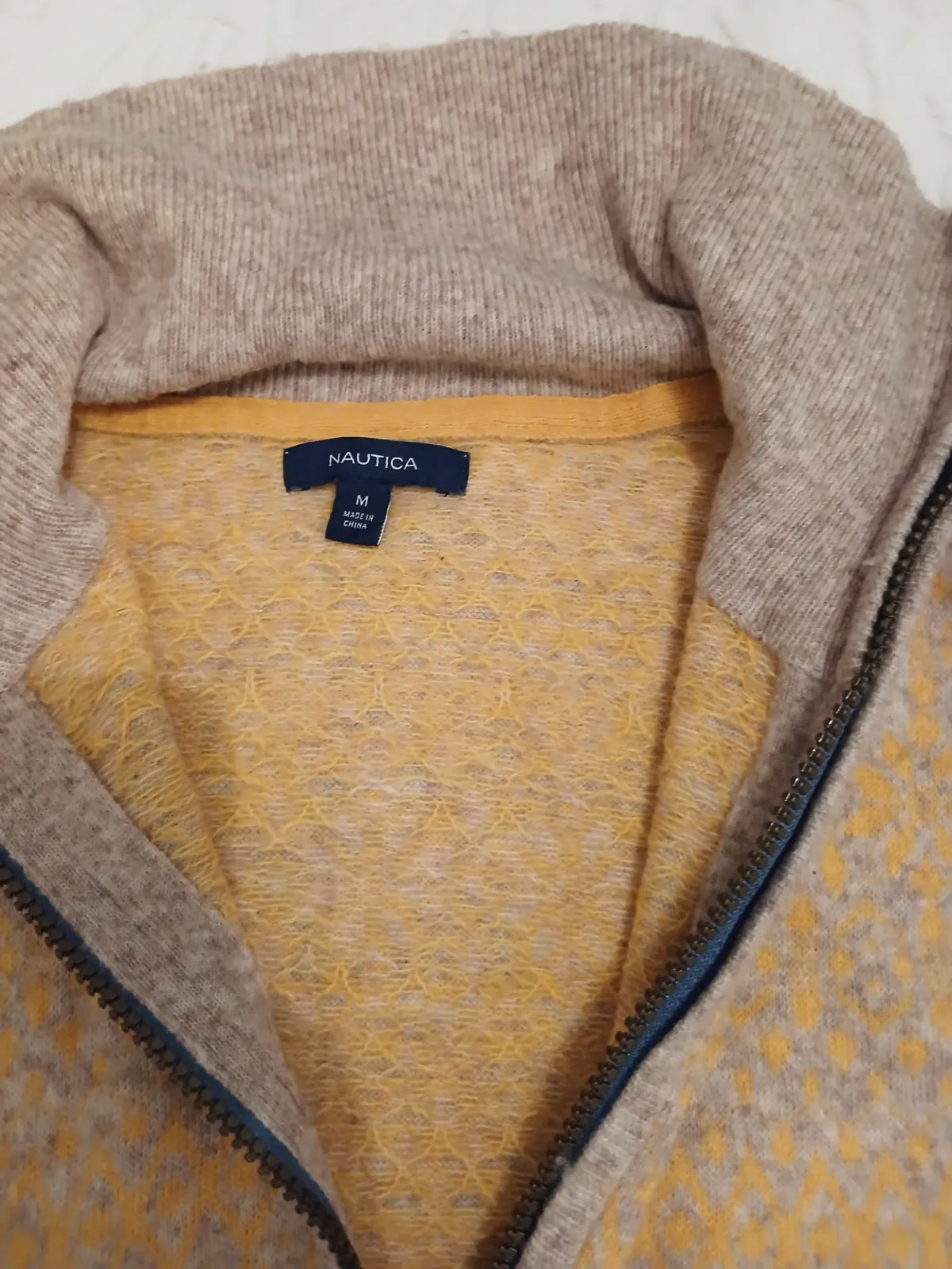 Pull col camionneur zippé Nautica beige et jaune authentique 100% – Nautica – taille M 2