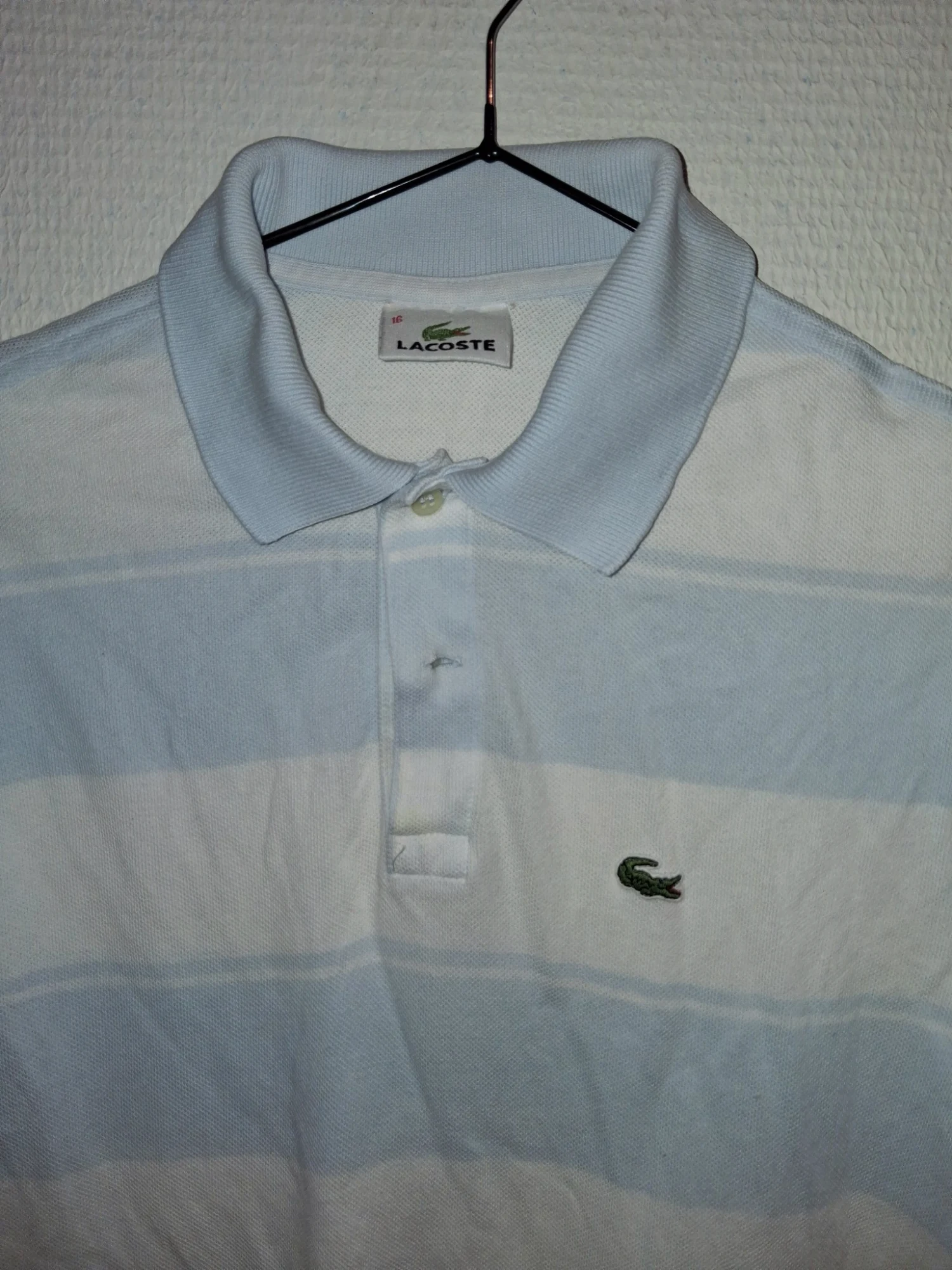 Polo gris Lacoste