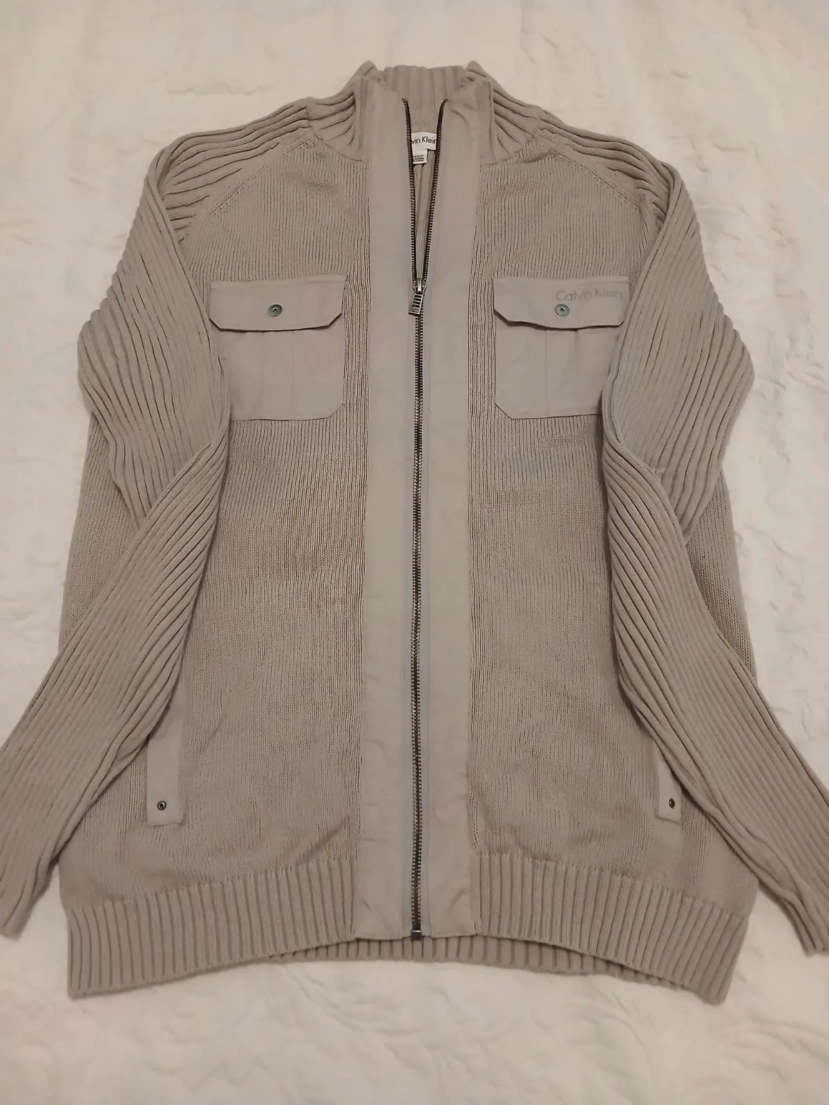 Gilet zippé en maille beige Calvin Klein – Calvin Klein – taille L 2