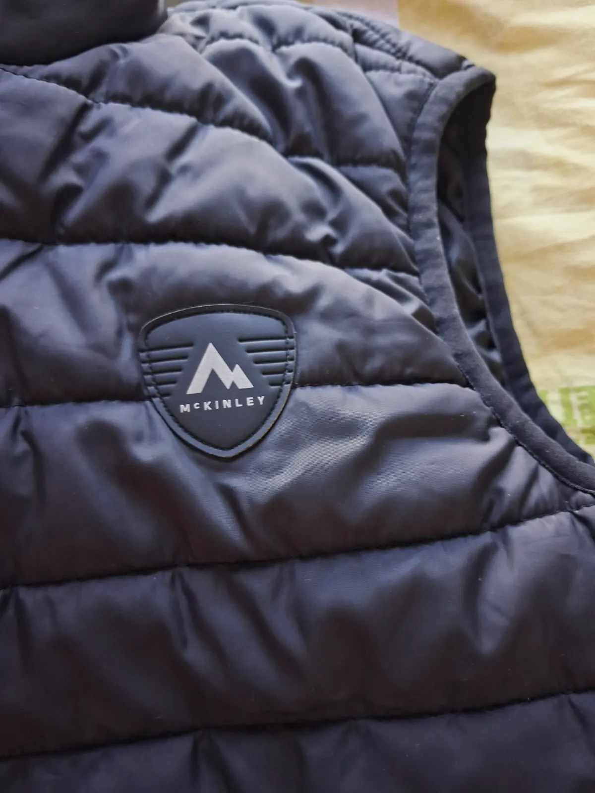 Doudoune sans manches McKinley noire 10 ans – McKinley – taille 10 ans 3