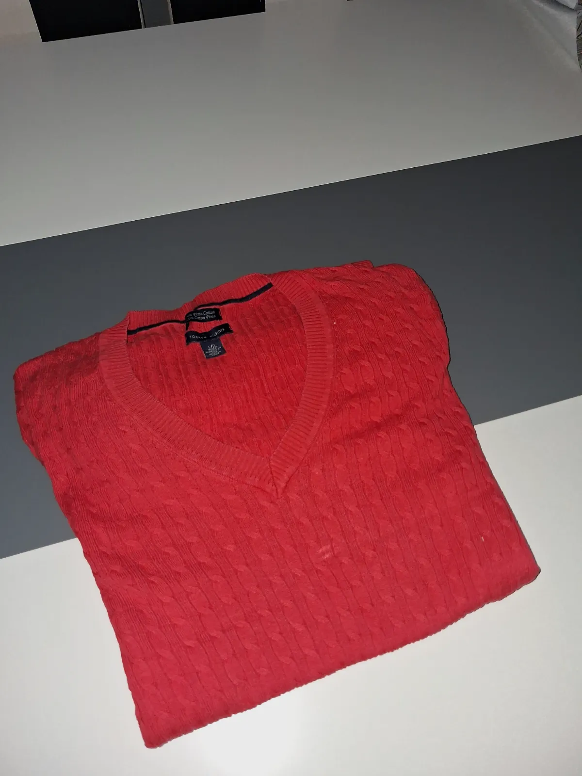 Pull col V torsadé Tommy Hilfiger rouge – Tommy Hilfiger – taille L 4