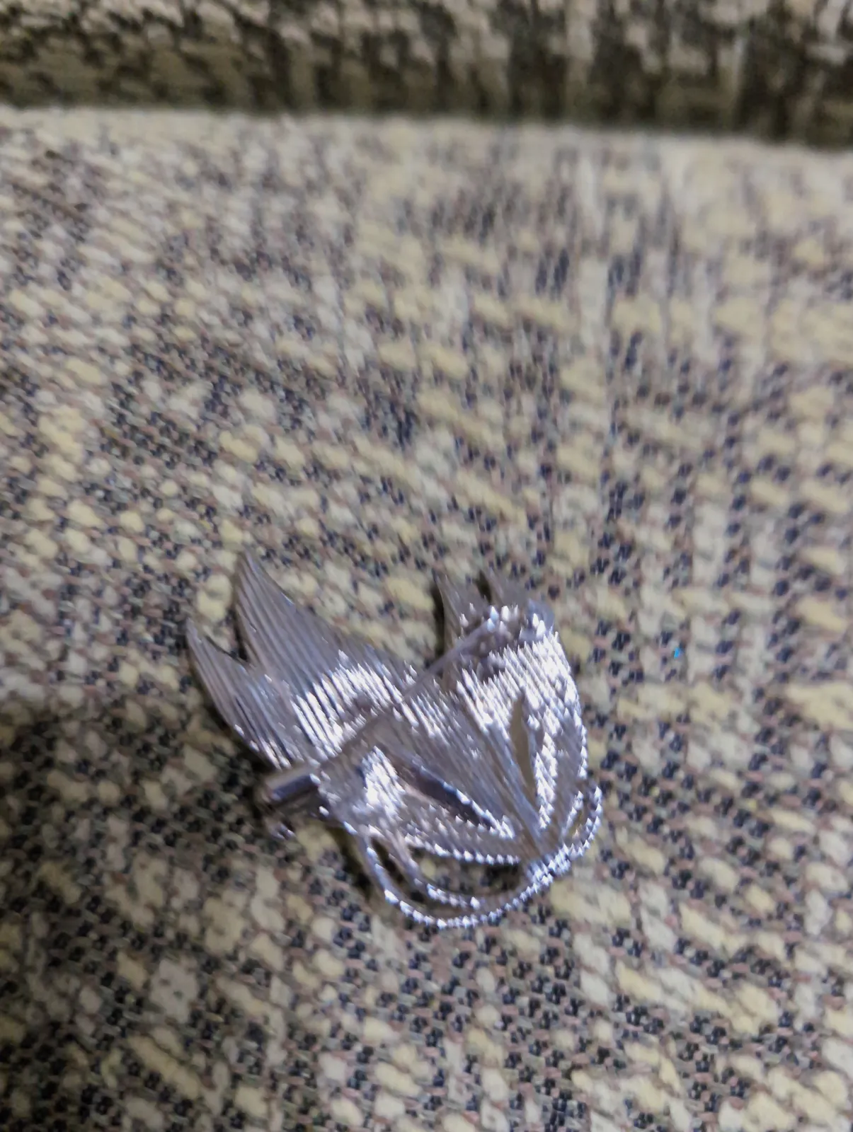 Broche elegante con cristales morados – Sin marca – taille Taille unique 4