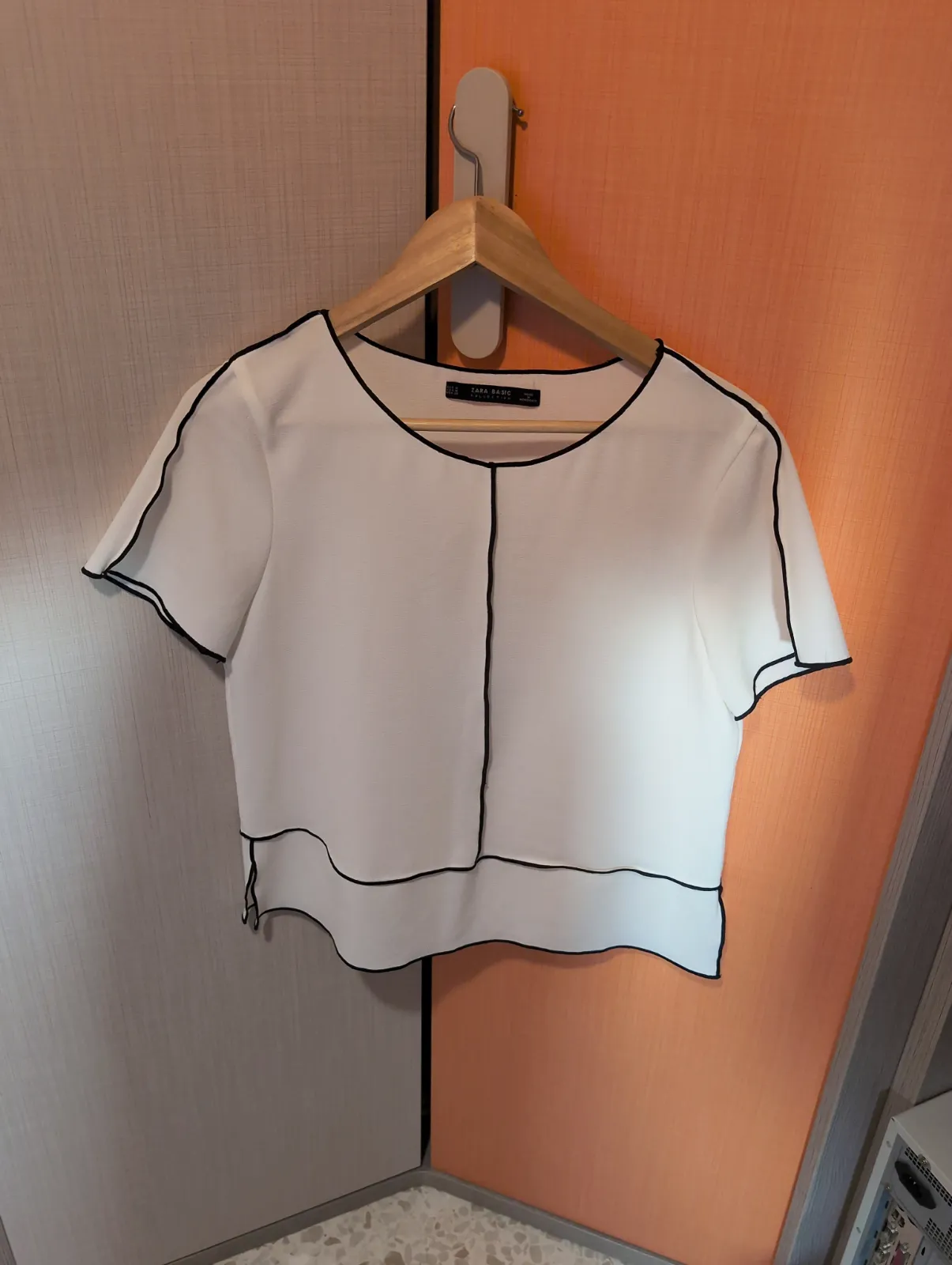 Blusa blanca Zara manga corta detalles negros – Zara – taille M 2
