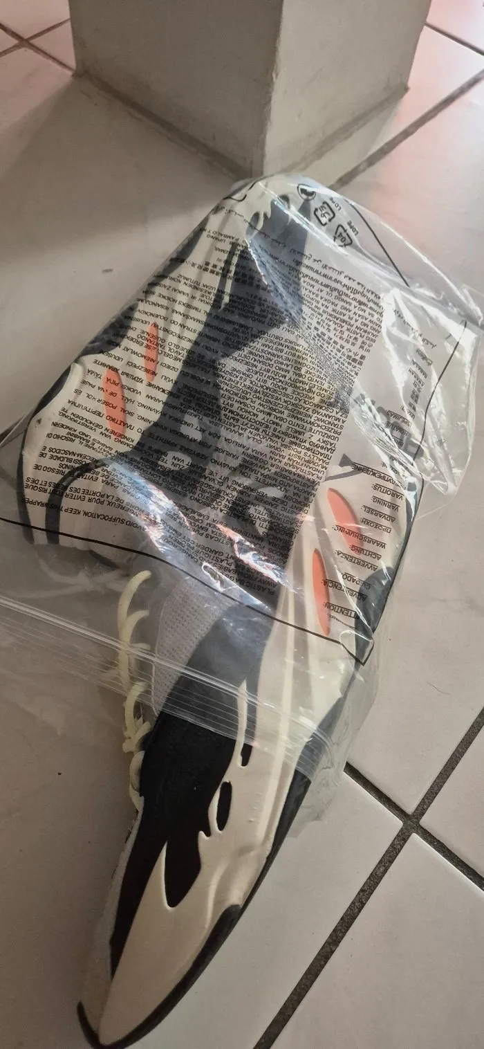 Yeezy 700  – Yeezy – taille EU 43 4
