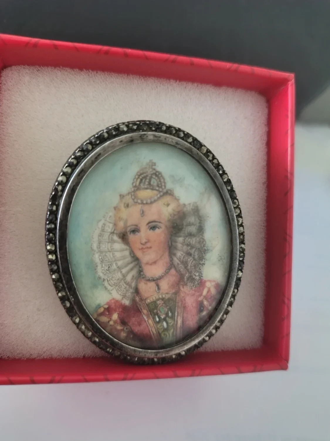 Broche