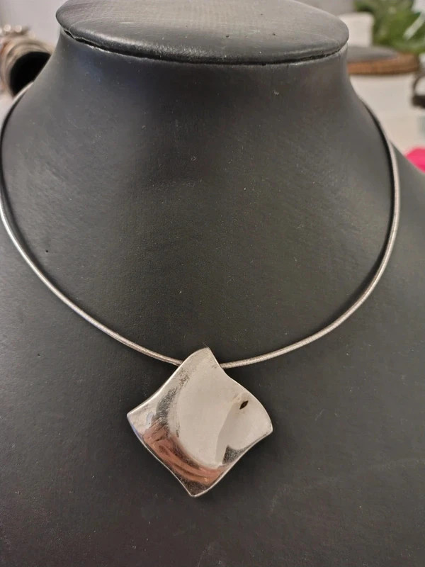 Collier argent