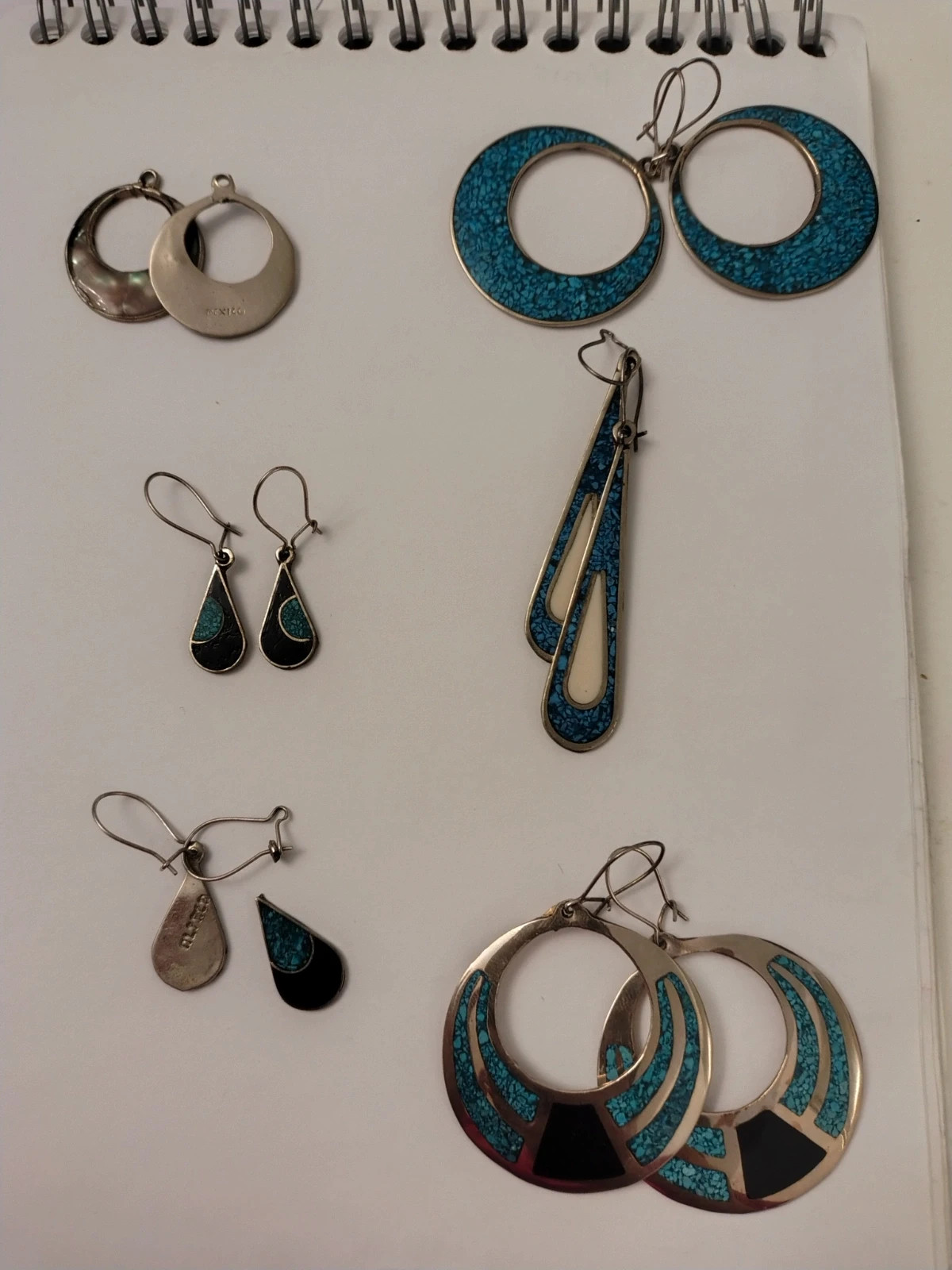 Lot de boucles d'oreilles