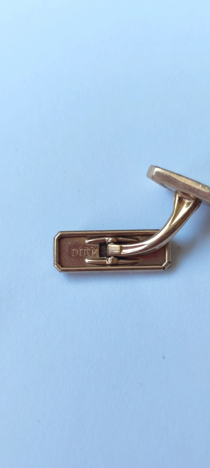 Bouton a manchette – Dial 2