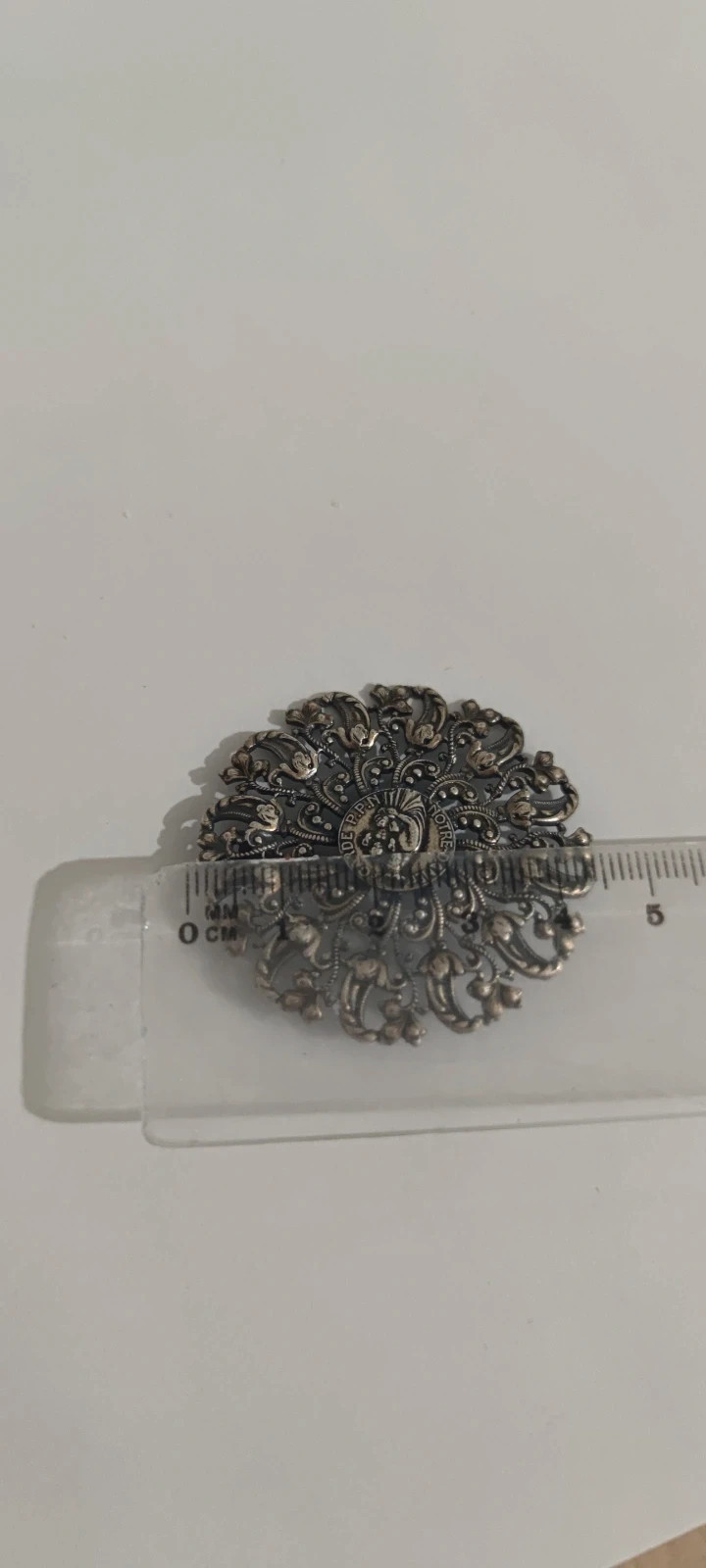 Broche 3