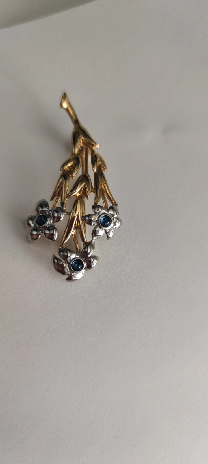 Broche 3