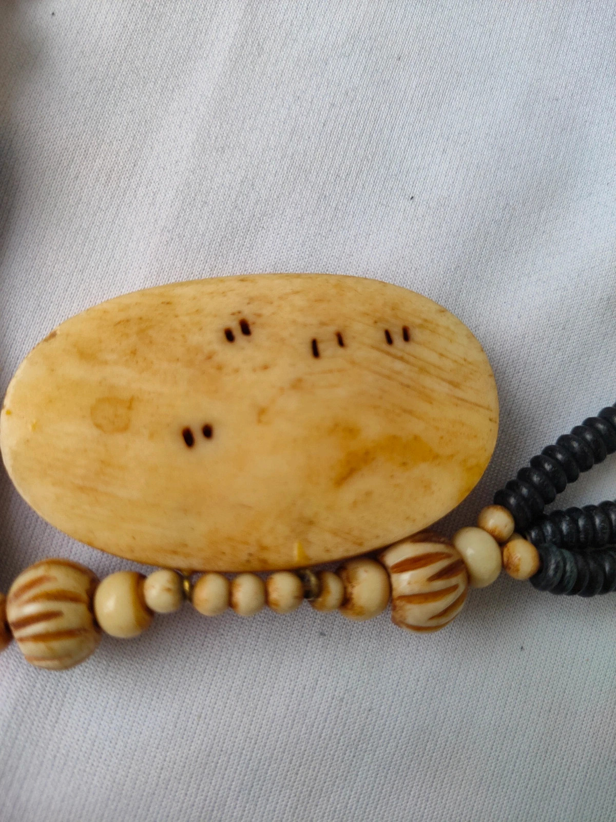 Collier 3