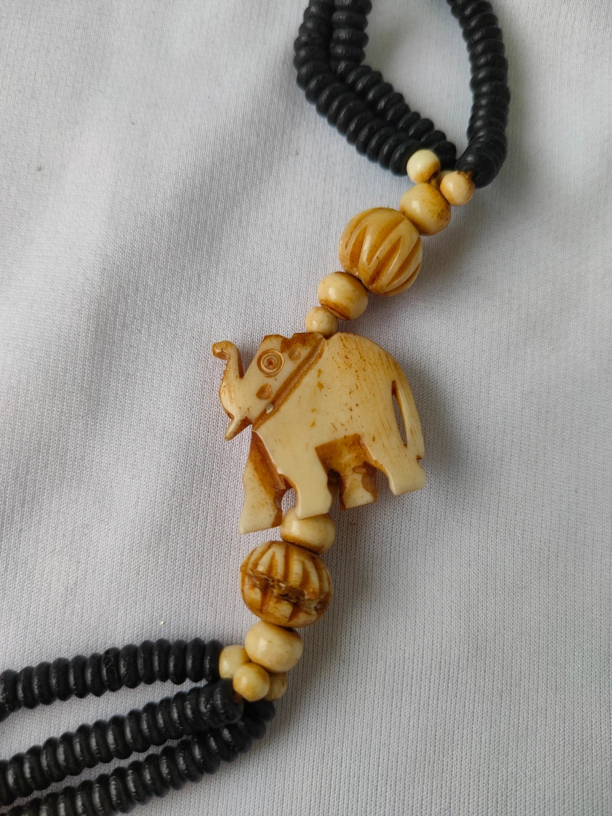 Collier 4