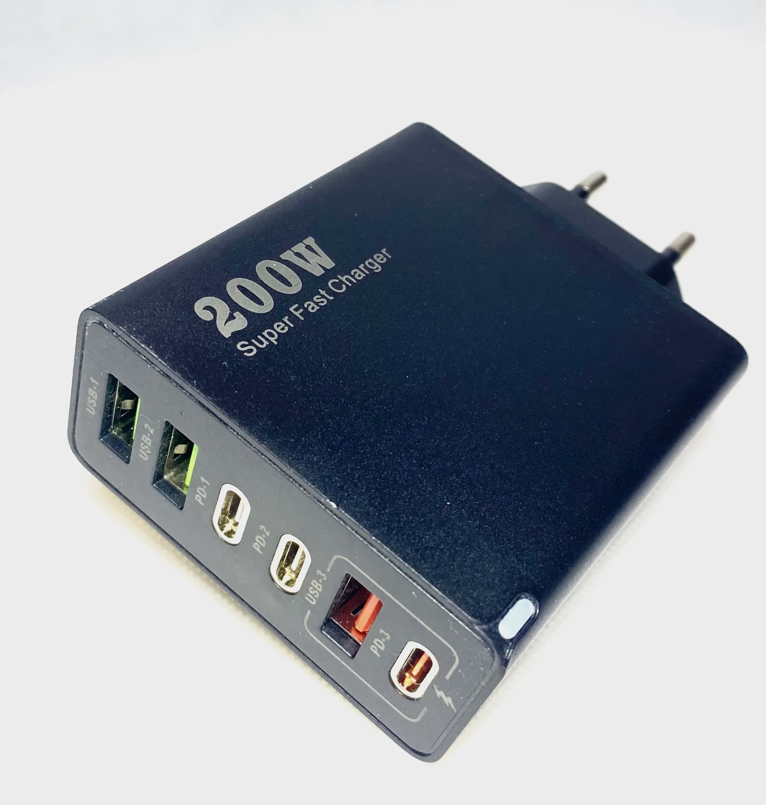 Chargeur GaN Super-Fast-Charger 200W – Chargeur GaN 4