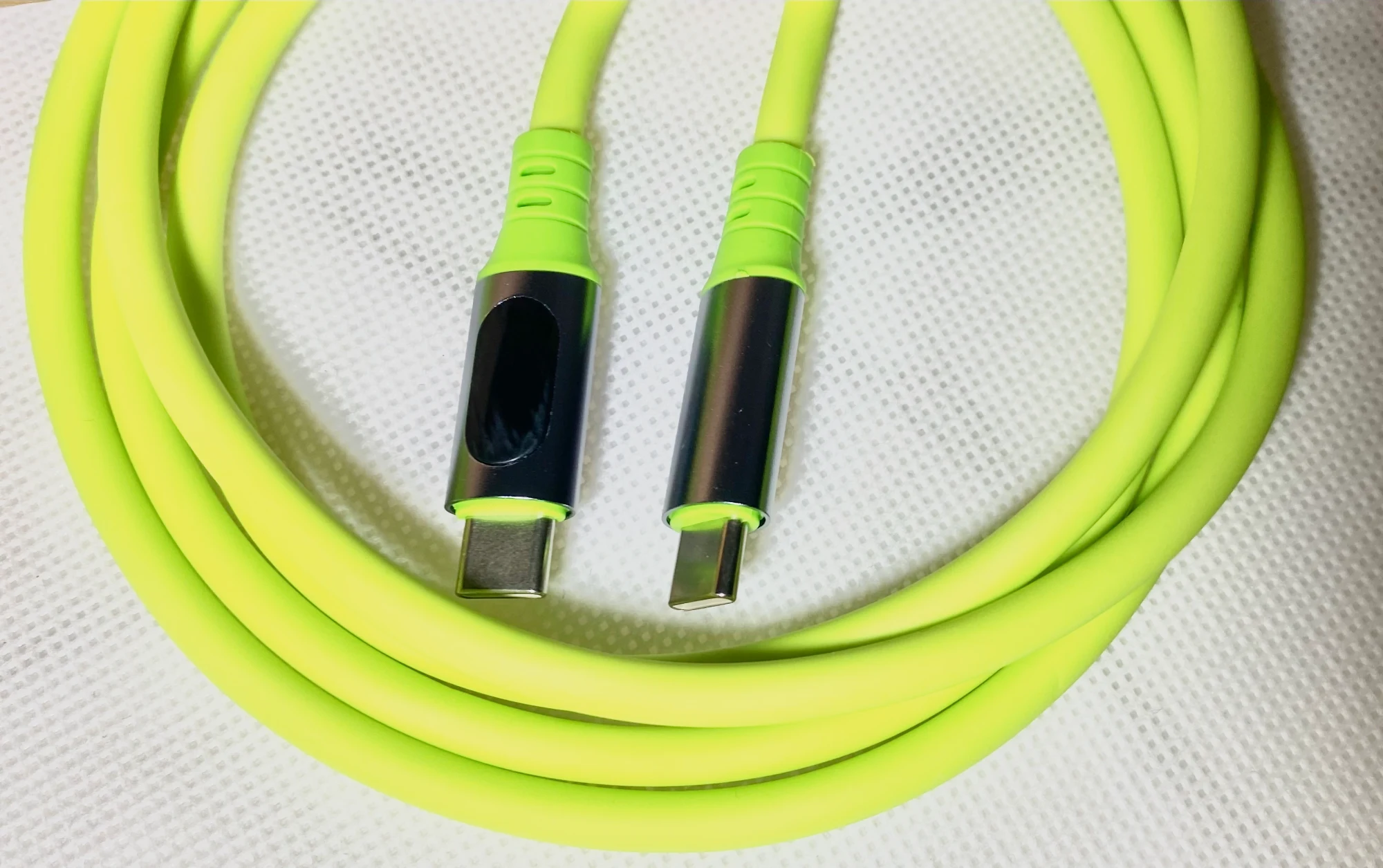 Câble 240W Fast-Charge USB-C à USB-C