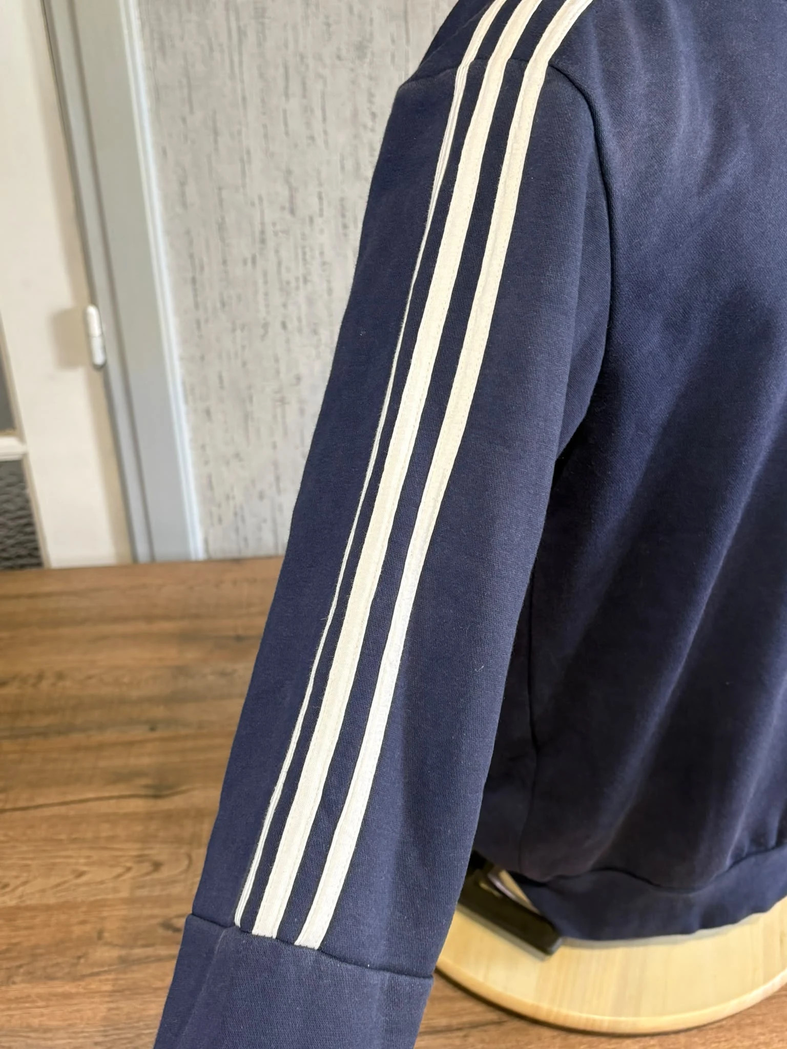 Sweat-shirt Adidas 3 Bandes Bleu Marine Taille M Logo Brode Sportswear Homme – adidas – taille M 5