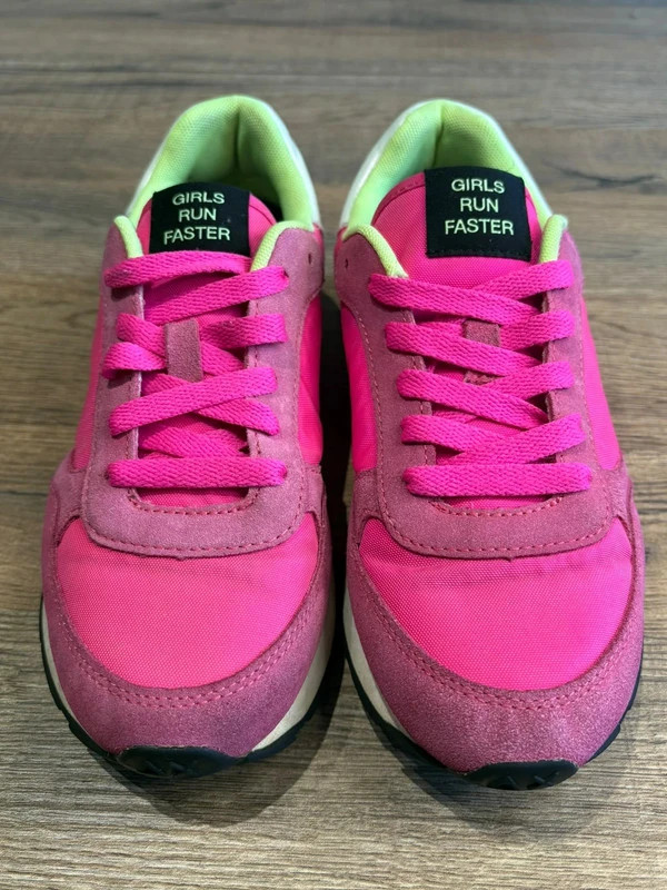 Baskets Sun68 Ally Suede Rose Fuchsia & Jaune Fluide Taille 37 Sneakers Suede – Sun68 – taille 37 2