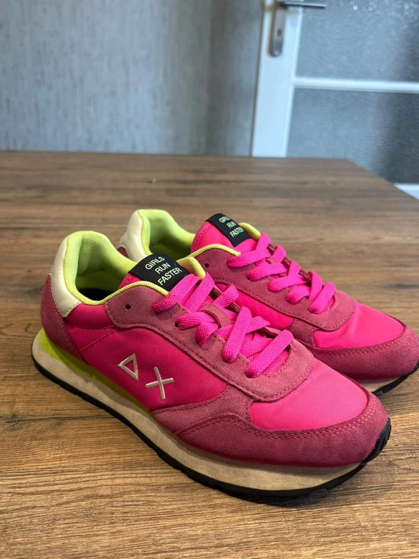 Baskets Sun68 Ally Suede Rose Fuchsia & Jaune Fluide Taille 37 Sneakers Suede – Sun68 – taille 37 3