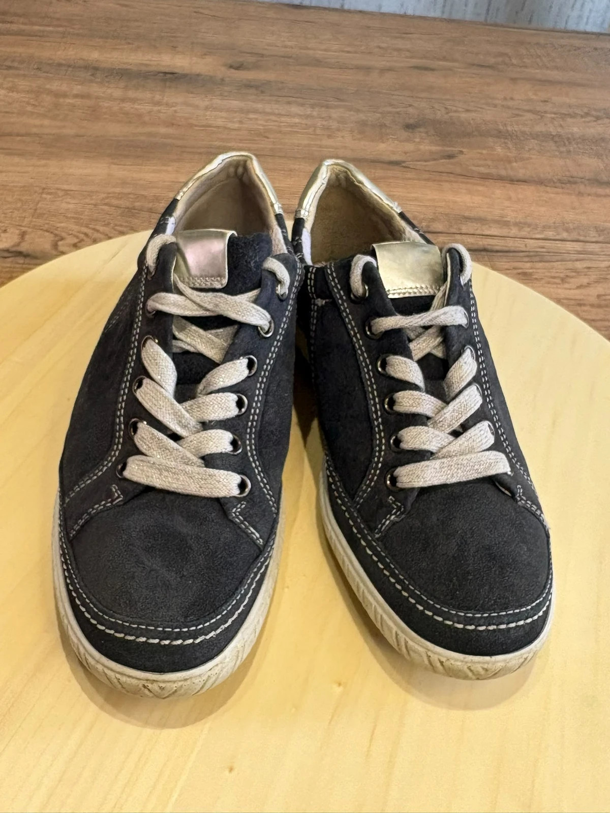 Baskets Tennis Gabor Daim Noir et Dore Taille 36 UK 3.5 Chaussures Femmes – Gabor – taille 36