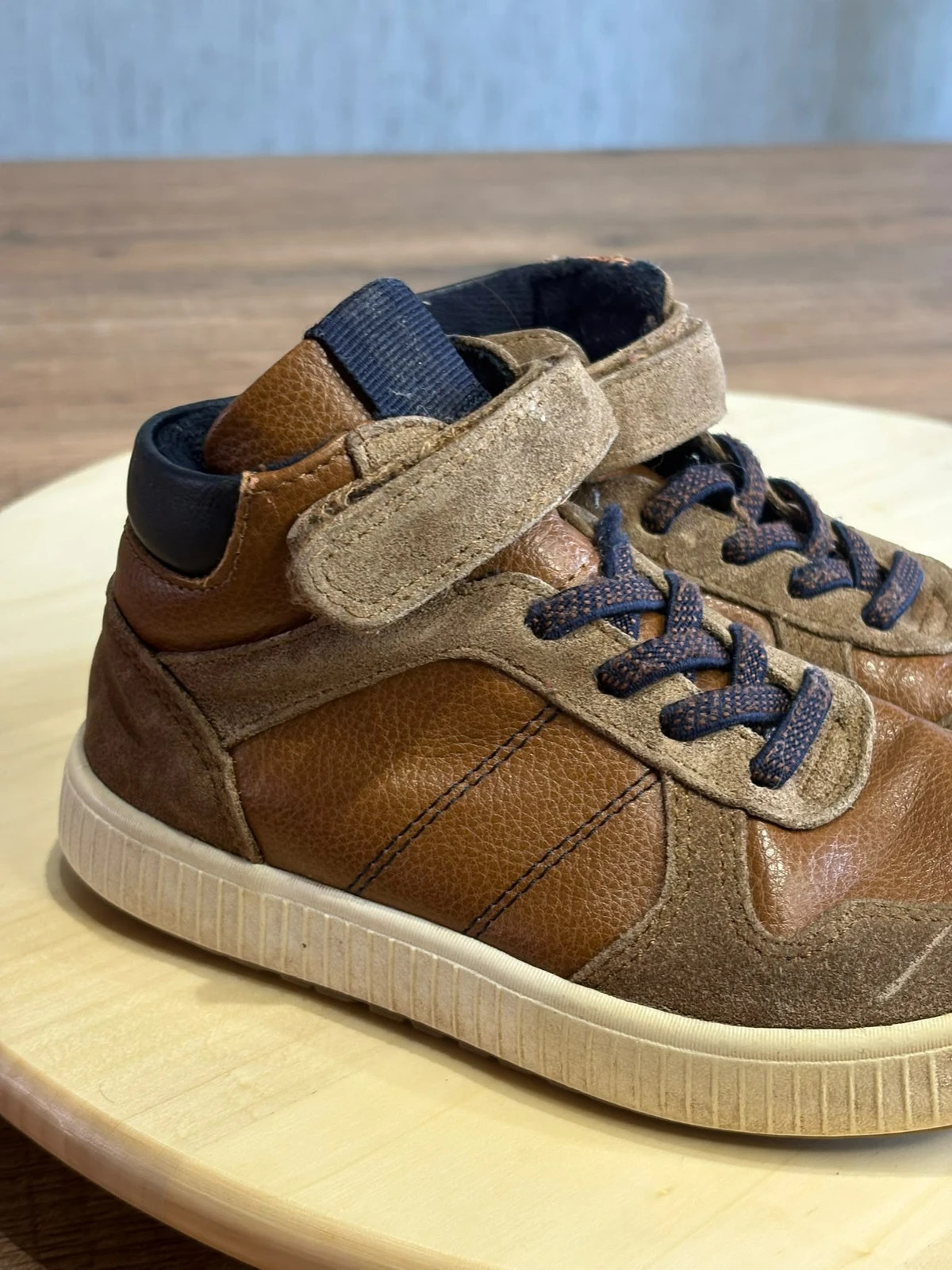 Baskets Montantes Okaidi Cuir et Daim Marron Taille 27 Chaussures Enfant – Okaïdi – taille 27 2