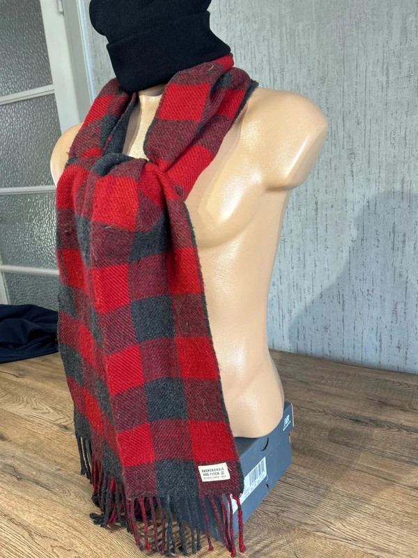 Echarpe Abercrombie Fitch Homme Carreaux Rouges Et Gris Laine Franges – Abercrombie & Fitch 4