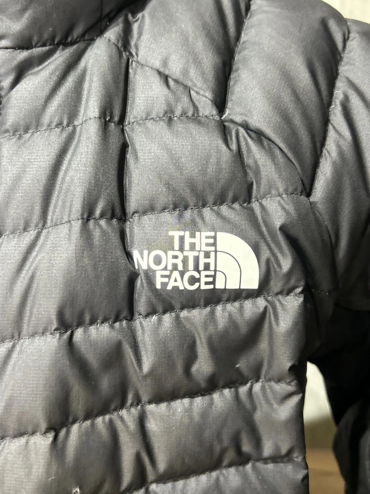 Doudoune The North Face 550 Noir Homme M Veste Matelassée Doudoune Plumes – The North Face – taille M 2