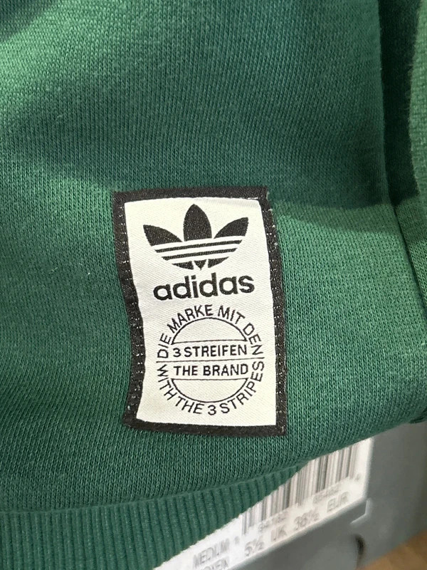 Sweat Adidas Originals Vert Sapin Logo Chenille Brode Col Tricolore Taille S / M – adidas – taille S 4