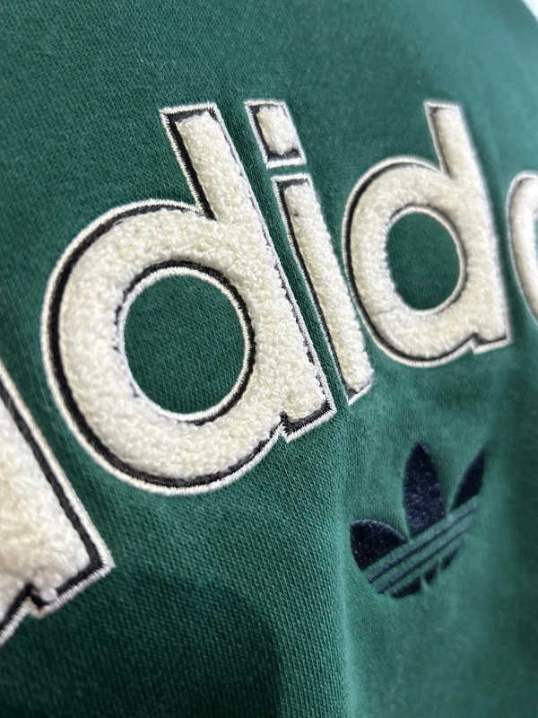 Sweat Adidas Originals Vert Sapin Logo Chenille Brode Col Tricolore Taille S / M – adidas – taille S 5
