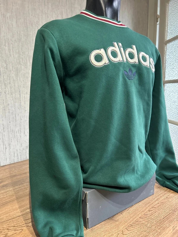 Sweat Adidas Originals Vert Sapin Logo Chenille Brode Col Tricolore Taille S / M – adidas – taille S 2