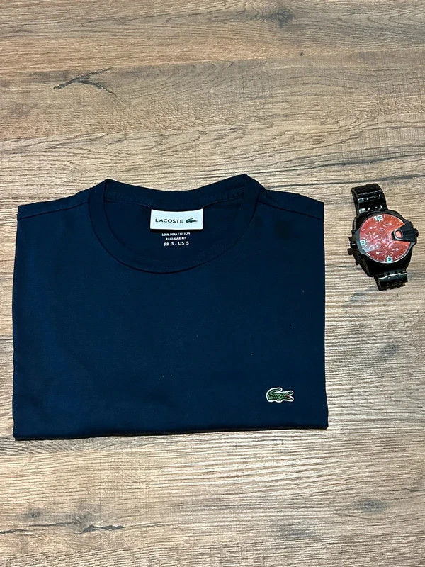 T-shirt Lacoste taille S homme couleur bleu foncé