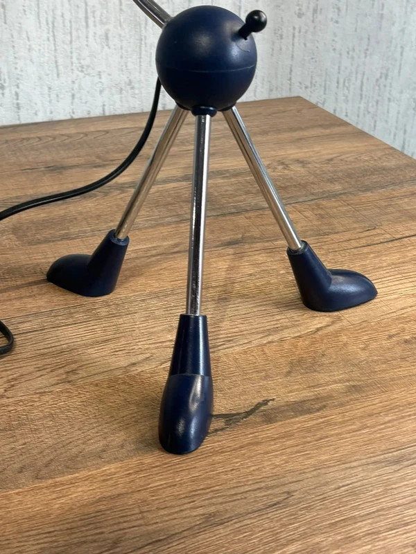 Lampe De Bureau Vintage Design Memphis Antropomorphe Trepied Flexible Space Age 90s – IKEA 2